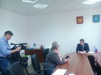 12 человек пришли к депутату Думы ХМАО-Югры Андрею Осадчуку на приём, который прошёл в общественной приёмной партии 